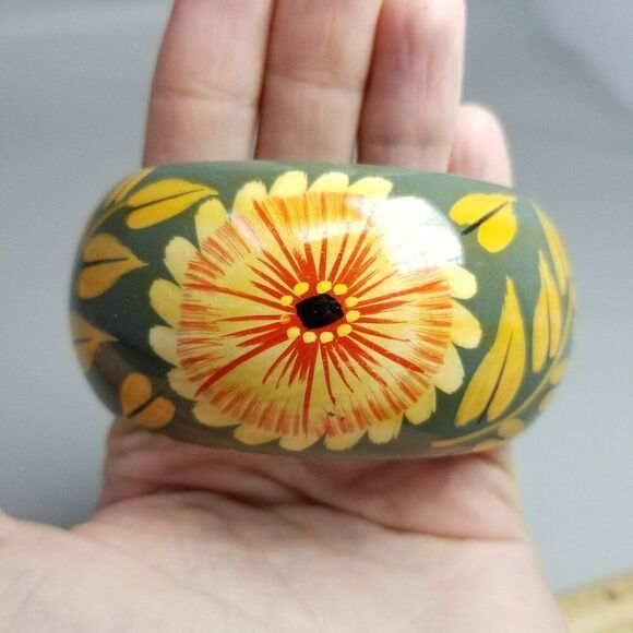 Vintage Yellow Floral Wide Bangle Bracelet, Gray Background, Retro Estate - Picture 7 of 7